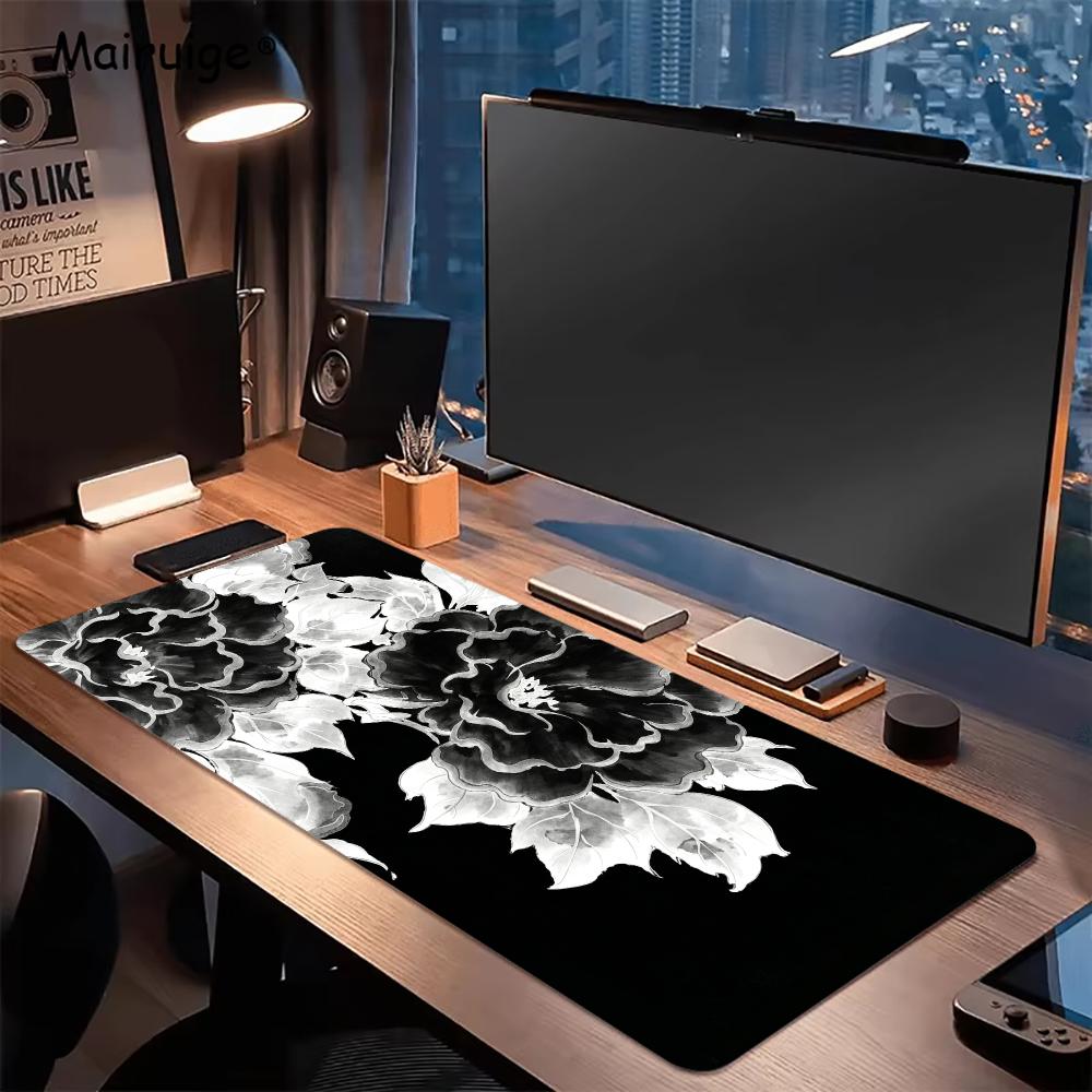 Black and White Ink Dyed Peony - огляд і ціна Desk Setup Black And White
